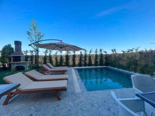 Πισίνα στο ή κοντά στο Pearl Pool Luxury Villa