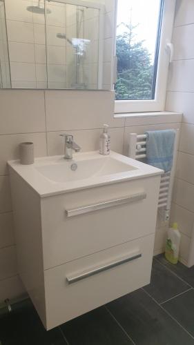 Photo de la galerie de l'établissement Au jardin de Lucie étage, à Sainte-Croix-en-Plaine