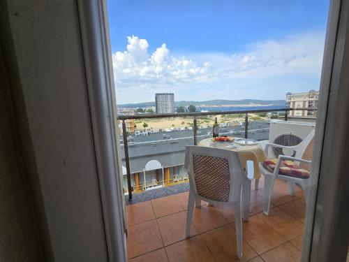En balkon eller terrasse på Sea View Dune Apartment