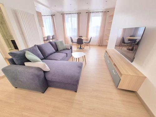 Photo de la galerie de l'établissement Appartement moderne lumineux près plage et commerces - FR-1-675-51, à Boulogne-sur-Mer