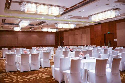 Crowne Plaza Greater Noida by IHGにあるビジネスエリアまたは会議室