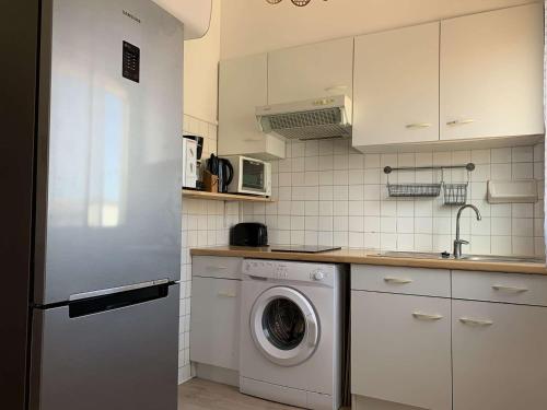 Appartement rénové 4-6 pers à 200m de la plage avec parking privé, centre de Saint Pierre - FR-1-229D-122