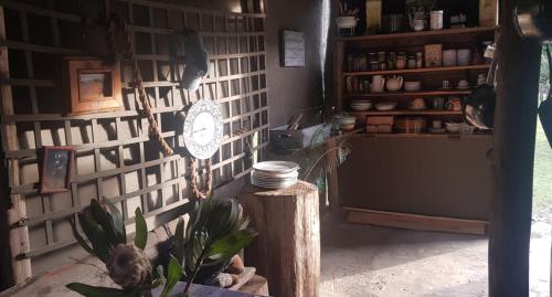 Η κουζίνα ή μικρή κουζίνα στο Wild Hunters Cabin
