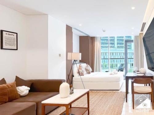 Elegant Studio with Balcony Business Bay