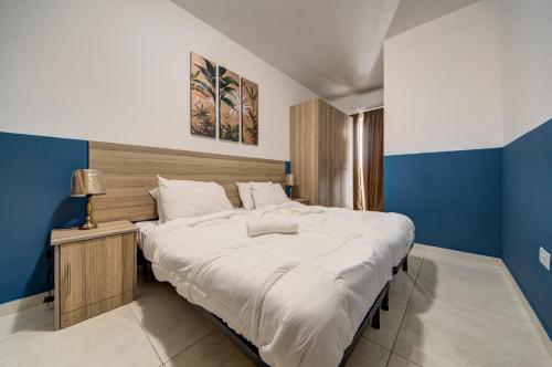 Katil atau katil-katil dalam bilik di The Suite Stay - Just off the Promenade & Beach !