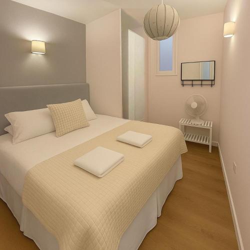 Charming Historic Lisbon Bairro Alto Apartment
