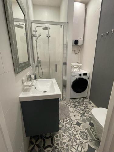 Charming Historic Lisbon Bairro Alto Apartment