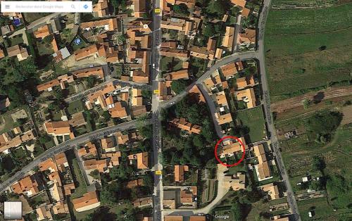 an overhead view of a city with houses and a road at Maison Noirmoutier - quartier Epine in LʼÉpine