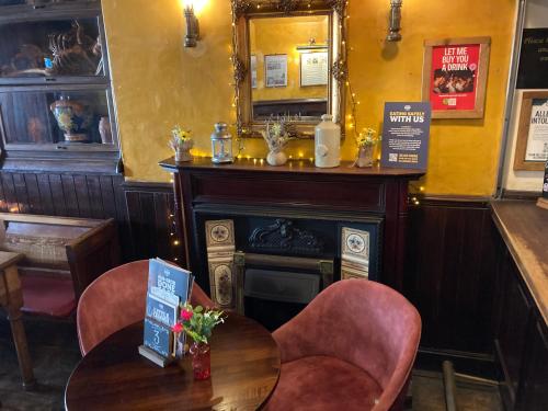 Golden Fleece York photo 26