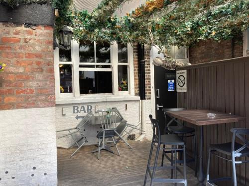 Golden Fleece York photo 27