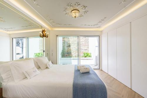 NEW! Stylish Portuguese Soul Retreat in Belém 4p