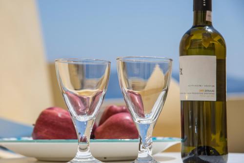 Bebidas em Horizon Aeifos Suites