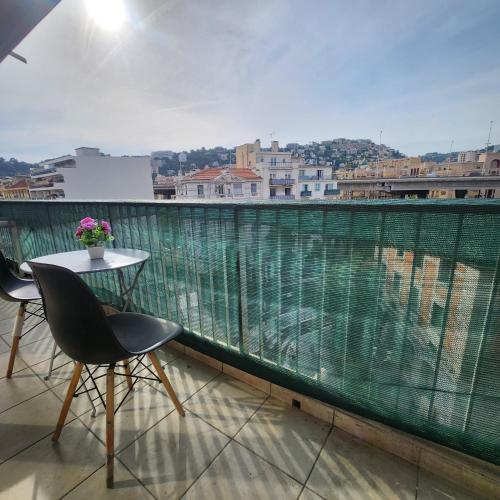 Nice Centre - Plage, promenade des anglais, resto, vieille ville , tram tout à pied !