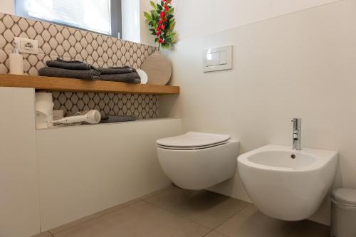 Bilik mandi di Cozy room - In the heart of Como - Vicino al Lago