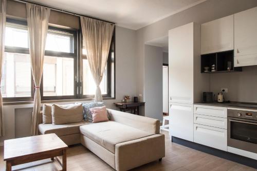 Youhosty - De Angeli Apartment