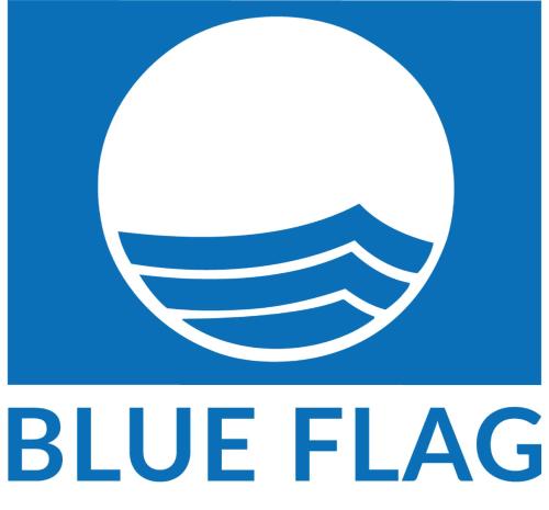 niebieskie logo flac z napisem blue flac w obiekcie Casa di Noemi - Seafront with parking w mieście Savona