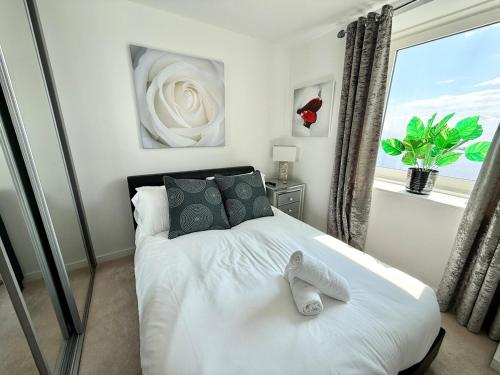 Luxury Waterfront Apartment With Panoramic View photo 13