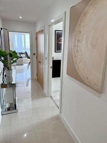 Luxury Waterfront Apartment With Panoramic View photo 24
