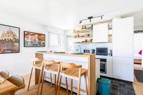 GuestReady - Sunny Chic Retreat with Balcony