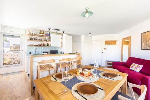GuestReady - Sunny Chic Retreat with Balcony