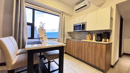 Dapur atau dapur kecil di Unique Studio Apartment in the heart of Guatemala City