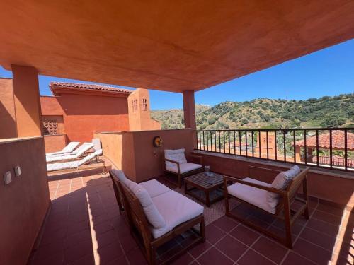 Stylish Marbella Spot Pass the Keys