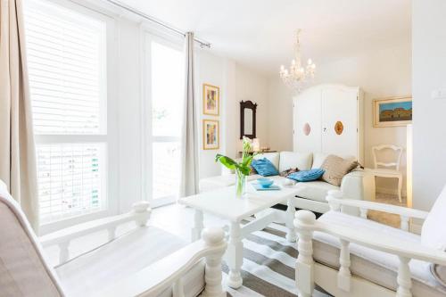 Vivien central 2 bedroom apartment