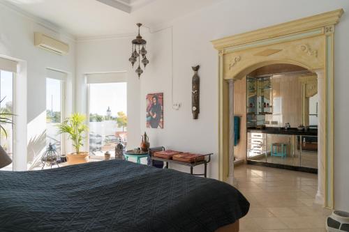 Chimenea - Luxury Villa with Infinity Pool & Stunning Sea Views - LUAL