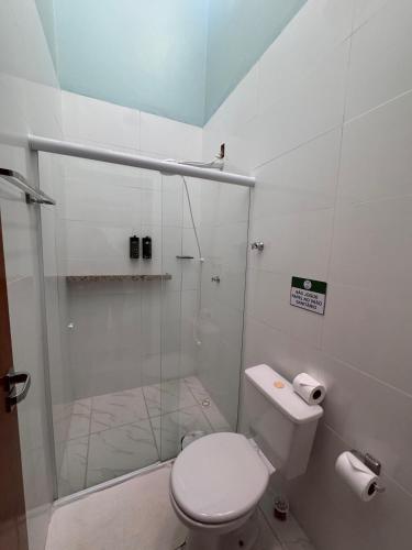 Un baño de Pousada Cabeça do Indio - Trindade