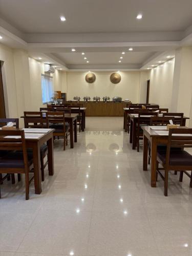 Restaurace v ubytování Hotel Dashain