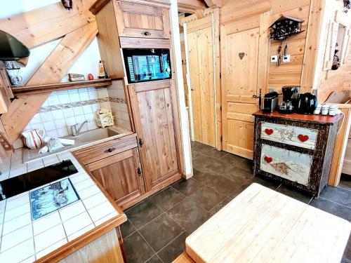 Chalet cosy au centre des Gets, 4-5 pers, balcon, garage