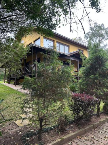 Κήπος έξω από το Casa Recanto do Surucuá