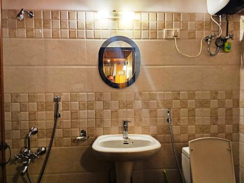 Ένα μπάνιο στο Hotel Golden Orchid