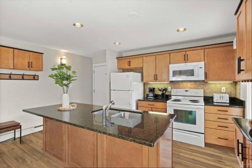 Kuchyň nebo kuchyňský kout v ubytování Woodbridge 07A