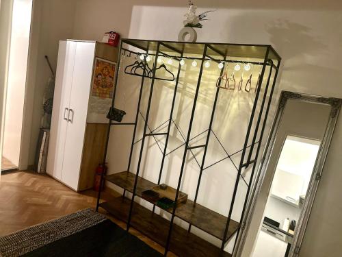 Centrally located apartment near Airport Trains Stations