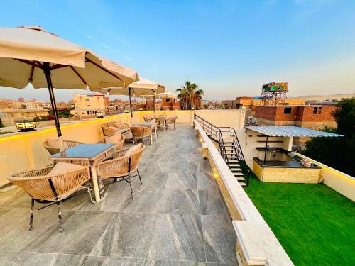 Balkón nebo terasa v ubytování Savor Star pyramids hotel