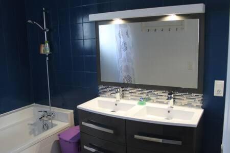 Koupelna v ubytování Maison familiale Ile d'Oléron