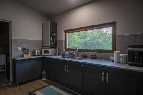 Dapur atau dapur kecil di Casa Zen Bruznic