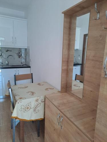 Η κουζίνα ή μικρή κουζίνα στο Ohrid Bliss Rooms