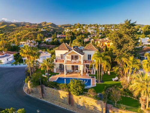 El Rosario large villa w heated pool