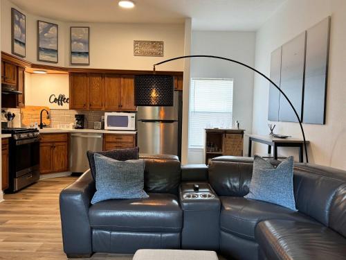Η κουζίνα ή μικρή κουζίνα στο Texas Gulf Coast 3BR 1BA