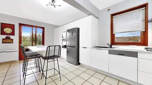 Photo de la galerie de l'établissement Villa near Lake, Stadium, Arena, Eurexpo, Airports, à Meyzieu