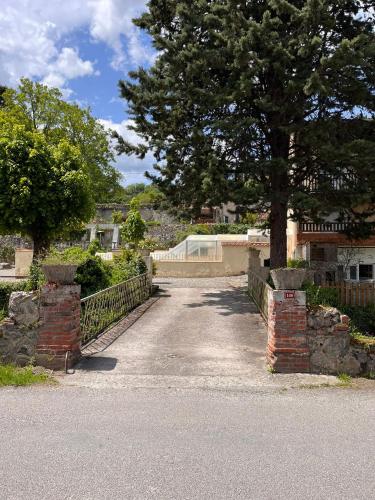 Photo de la galerie de l'établissement Century 21 Stay, à Mauléon-Barousse