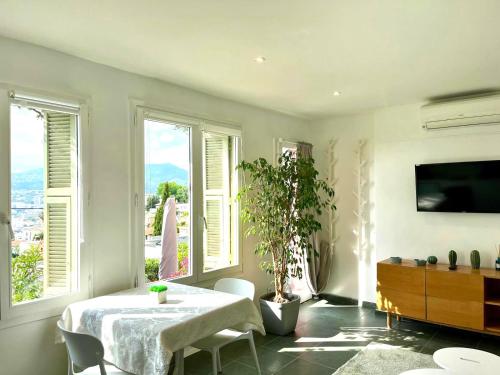 Terrasse, vue mer & montagne, parking & clim