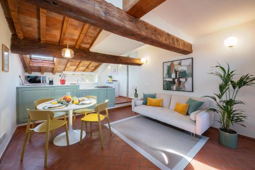 Rooftop Wonder Terraces Apartment