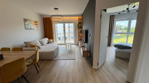 Central Park Apartment - Luxury, Cozy, Garage