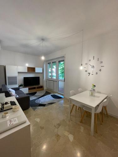 Kuchyň nebo kuchyňský kout v ubytování Pit Stop Apartment 2K21 - MXP - Busto Arsizio