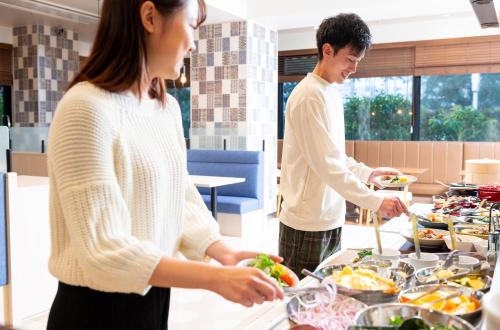 Makanan di atau berdekatan hotel