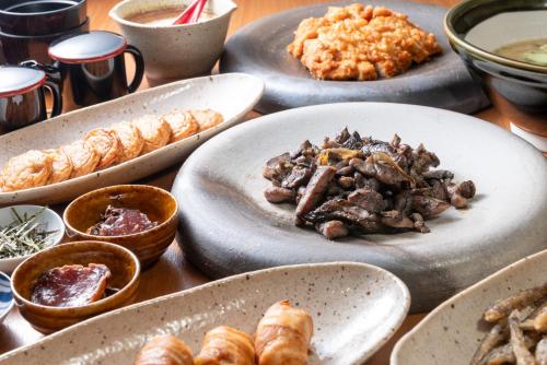 Makanan di atau berdekatan hotel