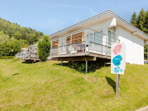 Gambar di galeri bagi Apartment in Alsace with Heated Pool & Sauna di Saales